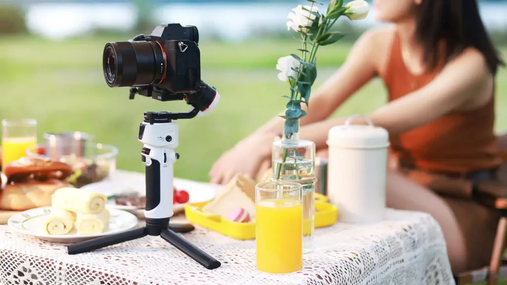 Zhiyun M3 , Sony ZV-1 and Zhiyun Crane M3